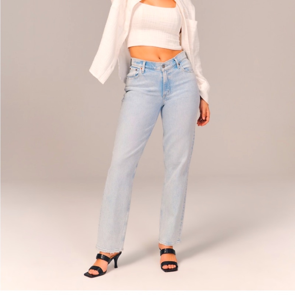 Abercrombie & Fitch Light Wash Straight Leg Jeans
